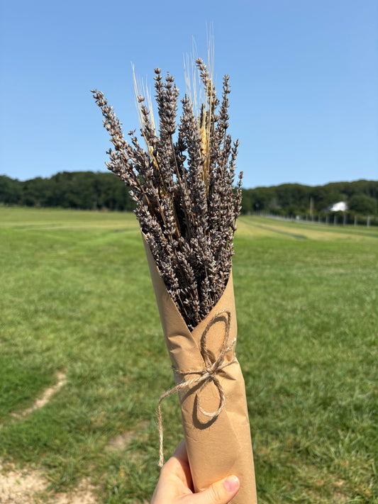 Dried lavender & wheat bouquet